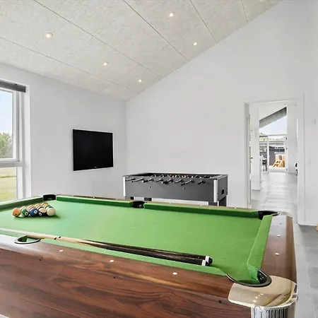 Holiday home Ha328-hals-rodklovervej-3