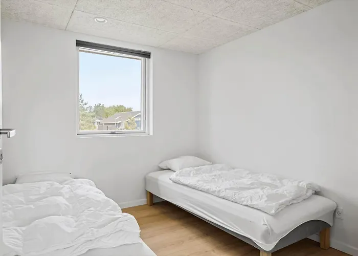 Ha328-hals-rodklovervej-3 * Hals