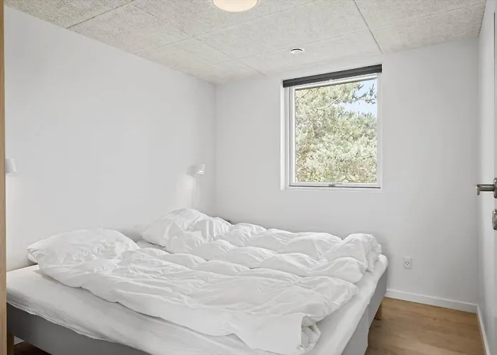 Ha328-hals-rodklovervej-3 * Hals