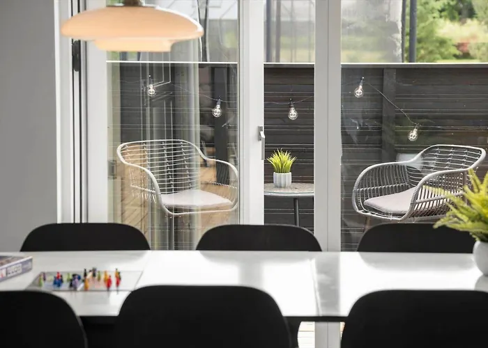 Holiday home Ha328-hals-rodklovervej-3